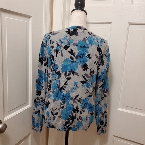 Karen Scott Floral Print Button Front Cardigan, Size Large, classic - Picture 2 of 10